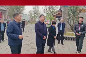 12月4日，郑州市政协主席杜新军带队赴中牟调研区县（市）政协学习贯彻落实党的二十届三中全会精神、和美乡村建设等情况，走访看望政协委员。秘书长宋建国参加调研。