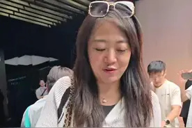 华为MateBook Fold，开启折叠屏电脑新时代，不仅在形态上创新，鸿蒙电脑搭载了首个全栈自主可控的国产电脑操作系统——鸿蒙操作系统，32G+1TB售价23999元，这个价格你会入手吗？#鸿蒙电脑视频封面