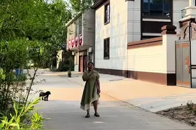 一楼布局一镜到底，给大家看下56万左右入住的农村自建房，尺寸 开间13.2进深12米，希望能给大家建房做个参考#农村自建房 #农村老家 #中式风格视频封面