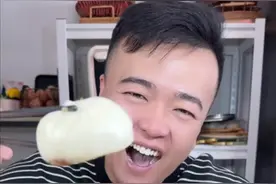 小笼包在家怎么做才能 外皮暄软好吃劲道 肉馅鲜嫩好吃呢视频封面