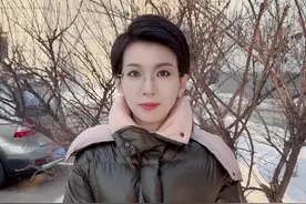 小到中雪今夜驾到 明天气温本周最低 注意道路结冰湿滑#小到中雪今晚驾到#明天气温本周最低#注意道路结冰湿滑#权威解读视频封面