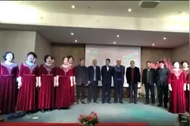 没有指挥的大合唱！视频封面