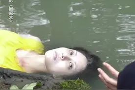 #电影回廊亭   感谢那些在我们最无助的时候，给予我们鼓励的人 #任素汐 #汤敏视频封面