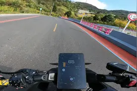 feeling🦋 #800nk #机车 #女骑 #新手 #滑铲只