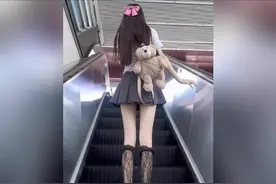 JK天花板，被誉为JK圣体！#妩媚性感 #jk制服 #黑丝搭配视频封面