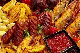 晚上加班回到家 做道烤箱版烤小羊腿 简单吃点吧#烤羊腿 #烧烤 #夜宵 #仪式感