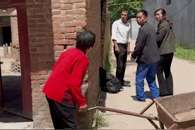 日子就是这样过的，按下葫芦浮起瓢，不是驴不走了就是磨不转了。我们坚强的从一个又一个失望中寻找新的希望…… #农村短剧