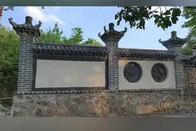 每一个在你生命里出现的人，都有原因，都有使命。喜欢你的人给了你温暖和勇气；你喜欢的人让你学会了爱和自持；你不喜欢的人教会了你宽容和尊重；不喜欢你的人让你知道了自省和成长。没有人是无缘无故出现在你生命里的，每一个人的出现都是缘份，都有原因，都值得感恩。莲花庵驿站正在提升中，欢迎各位领导和兄弟姐妹们多提宝贵意见！