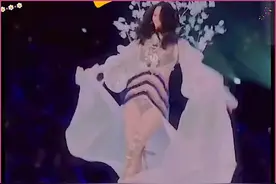 奚梦瑶维密上这一摔，把霉运都摔走了！ #奚梦瑶 #何猷君 #规矩视频封面