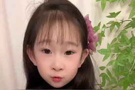 端盒蜡笔小新盲盒 #萌宝小吃货 #拆盲盒 #零食分享#蜡笔小新盲盒视频封面