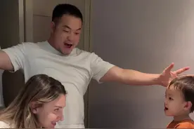 回国第一天，给老婆一个小惊喜 #土耳其艾夏一家的幸福生活视频封面