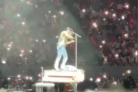 《飞云之下》#刘宪华 #刘宪华henry #神级现场视频封面