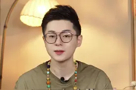 你知道戒指要怎么戴吗？ #戒指 #戒指戴在不同手指上的含义 #原创珠宝 #珠宝人森森视频封面