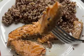 中年朋友坚持下去控制好状态 #欧洲生活 #美食趣胃 #合理饮食 #唯有美食可以治愈一切 #中西文化视频封面