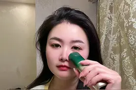 想要提拉紧致皮肤，用仪器配合自己的护肤品效果会更好哦！#亲测分享 #自用好物推荐 #精致女人精致生活视频封面
