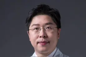 肺癌IA3期贴壁型，2厘米多的肿瘤，这么大的肿瘤预后能好吗？#贴壁型 #胸外科李小强 #肺癌早期 #预后 #硬核健康科普dou来说视频封面