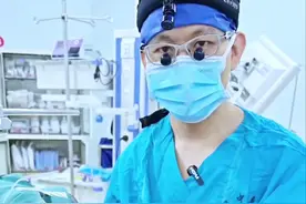 24岁巨大房间隔缺损，腋下微创切口修补 #先天性心脏病 #房间隔缺损#肺动脉高压#阜外张岩伟 #阜外张岩伟主任腋窝超小切口