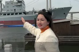 兵马未动，粮草先行！海上“航母超级奶妈”—中华第一补给舰，再海上是怎么补给物资的呢？#开往春天的游轮 #湖北星旅播视频封面