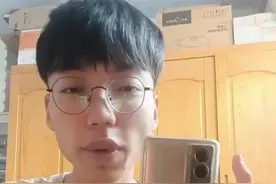 神秘的外星人拿手机魔术，非常帅气！ #魔术揭秘 #魔术教学 #魔术师林剑伟