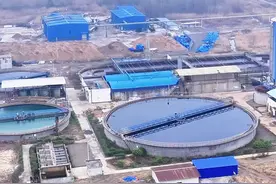 这里就是亚洲最大的造纸厂，湖北监利玖龙纸厂，你读书的课本20%都来自这里，占地面积276万平方米，来到这里，就连空气中都弥漫着工业的味道，#湖北 #监利 #玖龙纸业 #内容启发搜索视频封面