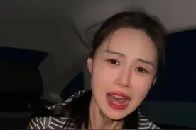 有车的一定要配上这个破窗器，发生意外被困车内，关键时刻真的能救命 #安全出行 #破窗锤必要时能救命 #交通事故 #车内逃生 #自燃视频封面