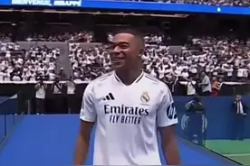 姆巴佩加盟皇马！亮相伯纳乌！全场座无虚席，这场面真是和他的偶像C罗加盟时一样#c罗 #姆巴佩 #皇马视频封面