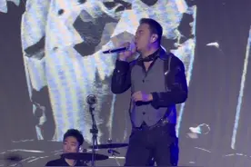 杨坤破碎了破碎了💔 #无所谓 #杨坤无所谓 #演出现场视频视频封面