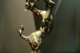 东周错金银铜翼虎外形华丽，令人惊叹工匠的想象力，目前没有发现同类藏品，仅此一件#错金银工艺#大英博物馆#离家的国宝 #让文物抖起来 #东方美学视频封面