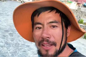 历经40天的艰难攀登，我终于成功登顶世界第二高峰K2并安全 下撤至斯卡杜城（海拔2200多米）！感谢乔戈里峰K2的接纳！感谢大家长期以来的关注和支持！#乔戈里峰 @DOU+小助手 @抖音短视频