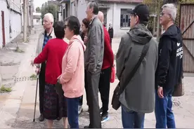 六，七十年代我们这批知青来到东海农场，后农场办了五七工厂视频封面