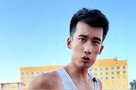 跑步正确摆臂练习方法。 #创作灵感 #跑步 #纠正跑姿 #跑步技巧 #长跑训练方法和技巧视频封面