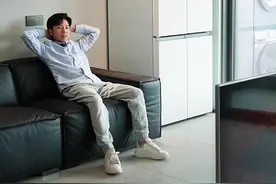 是谁说的冰箱不能放客厅，看完视频你们就懂了#容声领鲜好搭子 #容声516双净十字冰箱 @容声官方旗舰店视频封面