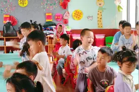 午睡起床来一首《大香蕉》让孩子们清醒清醒 😁