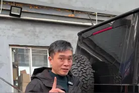 来看看这台奔驰大g到底需要整备多少东西？#汽车维修#奔驰#奔驰g350d#杰哥的车铺视频封面