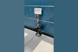 哈尔滨周传雄演唱会地铁引导小哥变成指引喇叭啦！“我的心太乱，有一些空白”#演出现场#周传雄#小刚#哈尔滨视频封面