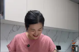 今天做了牛奶馒头，用纯牛奶和面，还加了奶粉，奶香奶香的，又非常松软，真的很好吃#奶香馒头 #面食 #美食教程