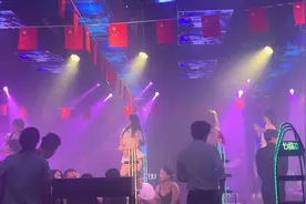 ##酒吧订台 #网红酒吧打卡 #酒吧营销 #夜生活开始了 #美女如云视频封面