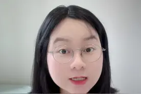 一觉醒来，李嘉诚180度大转弯 #长和发布声明回应港口交易#掘金计划2025 #李嘉诚港口 #经济学视角看世界视频封面