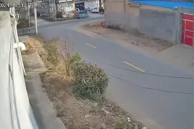 对方无证驾驶，发生这种交通事故该怎么划分责任视频封面