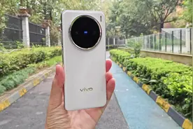 #vivox200 真实用户一天使用分享 续航不错 拍照满意 #微曲屏手机视频封面