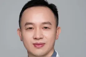 突然发热、头晕头痛、呕吐咋么办？ #抖出健康知识宝藏  #健康无畏自在如她  #她们的精选 #脑膜炎 #脑炎视频封面