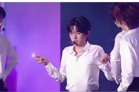 #宋亚轩 够了蒜轩！这下说你人机！我们再也解释不清了！哈哈哈你看看大家哪个有你抽象！#马嘉祺#张真源#搞笑#沙雕视频封面