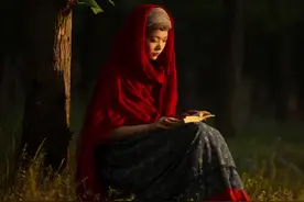 日落时分树林自然光人像摄影#自然光拍摄 #光影#摄影在抖音