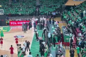 #辽篮 上一场广东球迷一直喊嗦嗨嗨，我感觉应该是加油的意思吧！