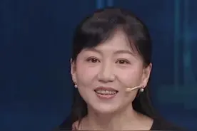 常戴隐形眼镜，感染了阿米巴，该怎么治疗？#阿米巴 #隐形眼镜 #医学科普视频封面