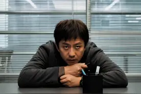 公司裁员裁到大动脉了！这下尴尬了！#电影胜券在握视频封面