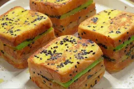孩子早餐不知道吃什么，这个小吐司三明治一定要试试，小小的一个肉蛋菜主食都有了，既简单营养，小朋友又爱吃#宝宝爱吃#儿童营养早餐 #儿童早餐 #吐司面包#儿童美食视频封面