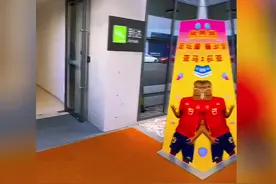 小孩哥正式开启中国行!亚马尔已经抵达上海虹桥机场 #亚马尔