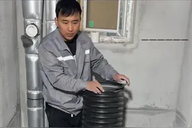 这么粗的管子 以后应该不会再堵了… 装修最怕不懂的人在这里指手画脚#现场实拍 #施工现场实拍 #专业的事交给专业的人来做更靠谱