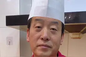 #美食教程 #省饭课代表 #家常菜 #冰糖炖雪梨#冰糖雪梨的家常做法 @抖音美食达人助手视频封面